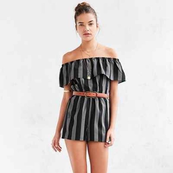 UO Striped Off-The-Shoulder Romper XS - Picture 3 of 4